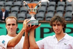 Horna campeón de dobles de Roland Garros junto al uruguayo Pablo Cueva. 